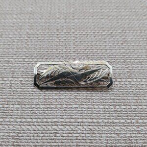 800 Silver Tarnished Floral Pattern Pin Brooch B720